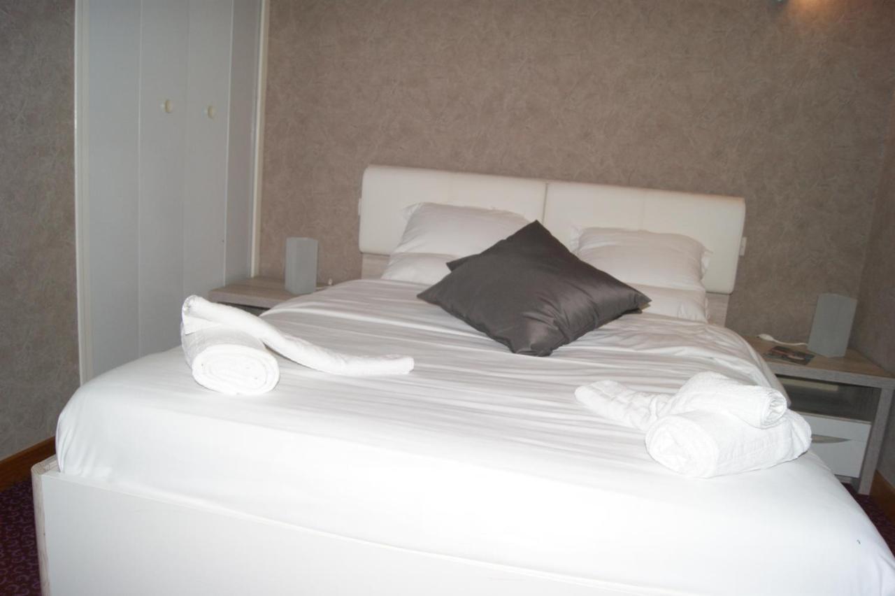 Relais Du Prieure Hotel Le Magny  Eksteriør billede