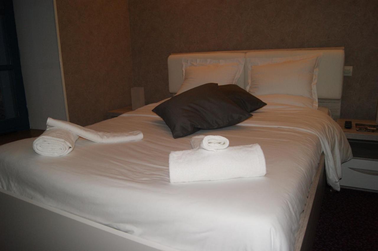 Relais Du Prieure Hotel Le Magny  Eksteriør billede